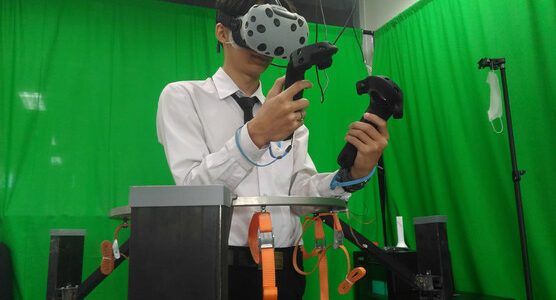 การออกแบบและพัฒนาระบบนิทรรศการหุ่นยนต์จำลองโดยใช้เทคโนโลยีความเป็นจริงเสมือน (Design and Development of Virtual Robot Exhibition using Virtual Reality Technology)