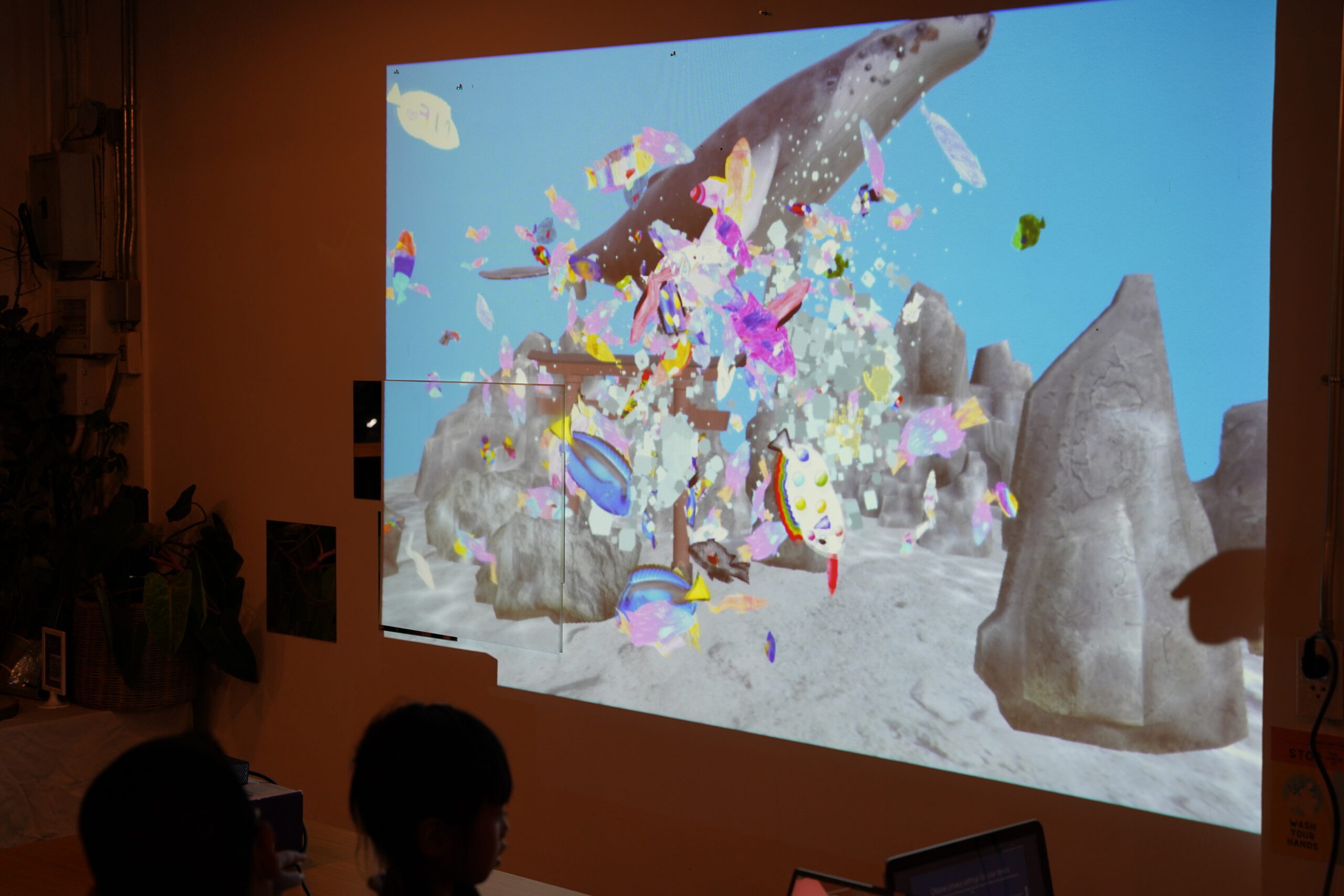 Design and Develop an Interactive Virtual Aquarium